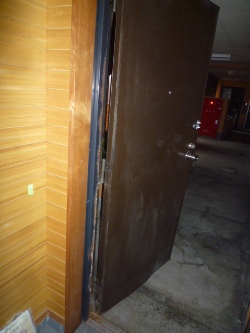 スチール製玄関ドア