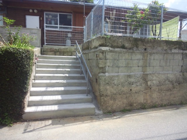 コンクリート階段
